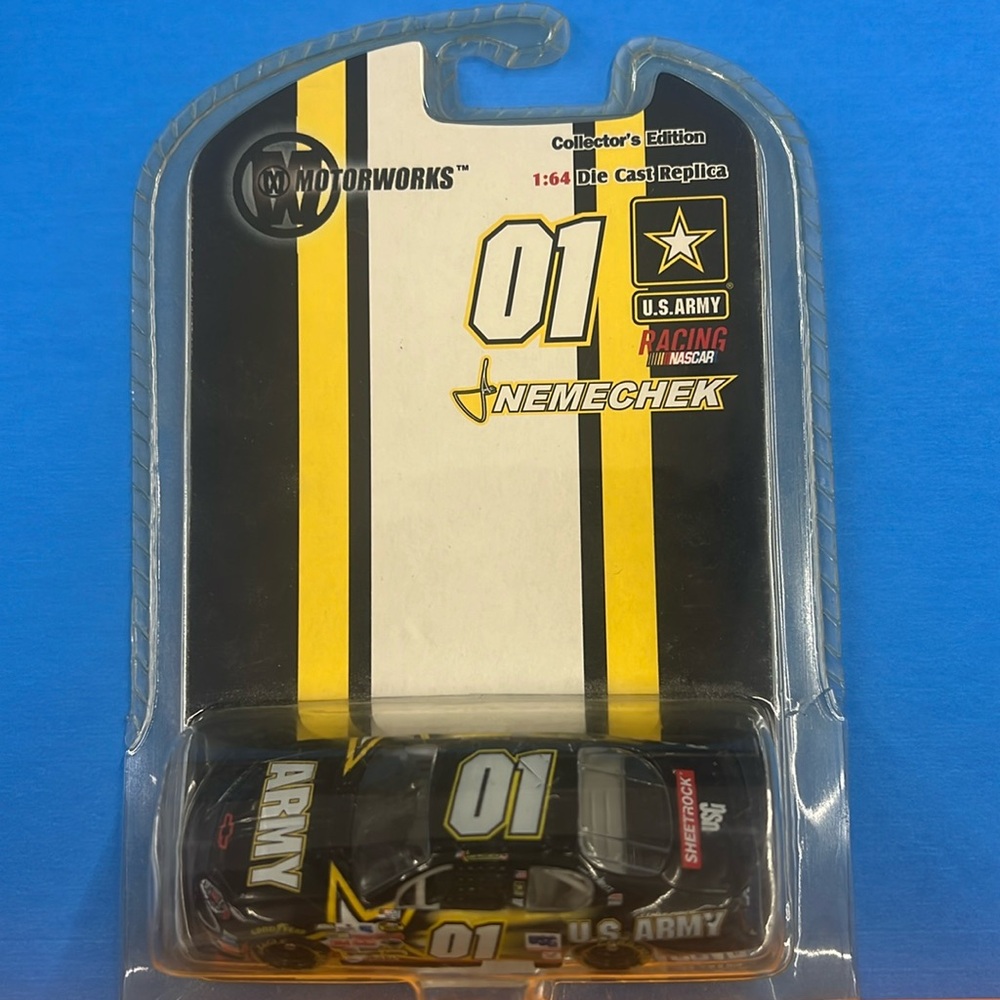 2003 Joe Nemechek #01 U.S. ARMY Motorworks 1:64 Diecast NASCAR